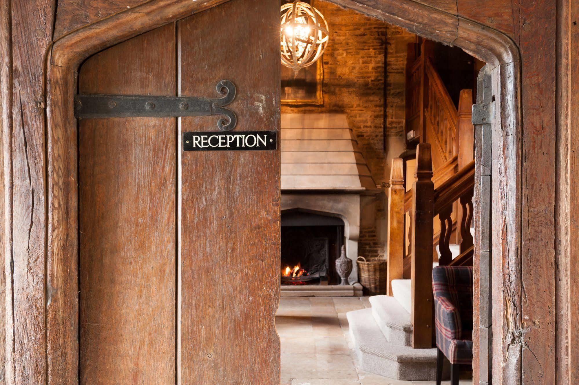 Hotel The Crown Shipton under Wychwood Exterior foto