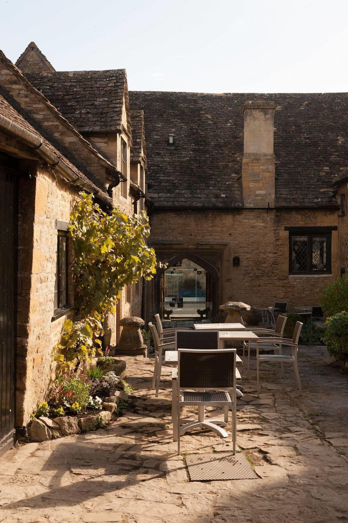 Hotel The Crown Shipton under Wychwood Exterior foto